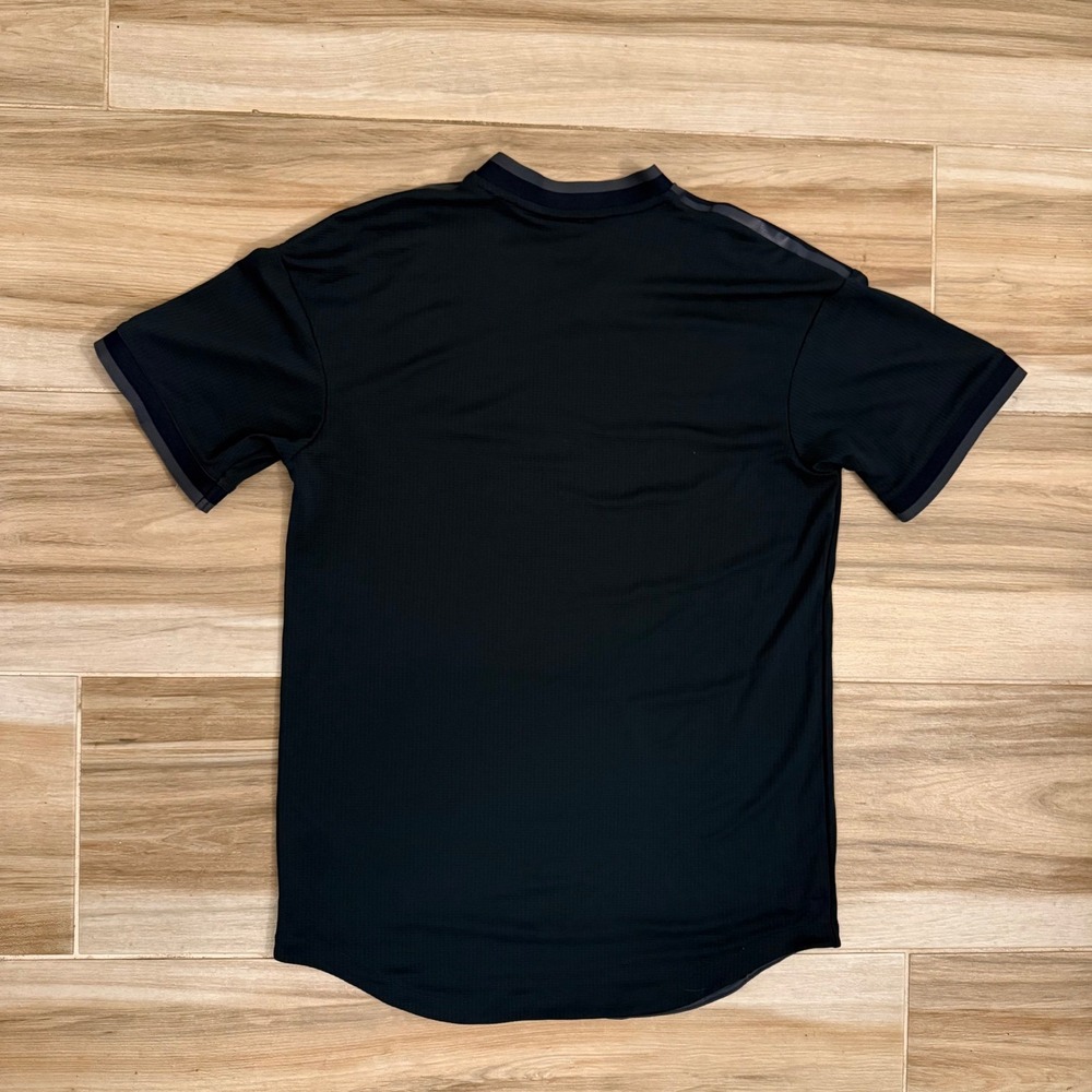 Adidas Real Madrid 2018/19 Authentic Third Jersey Black Climachill Mens Medium - Picture 3 of 11